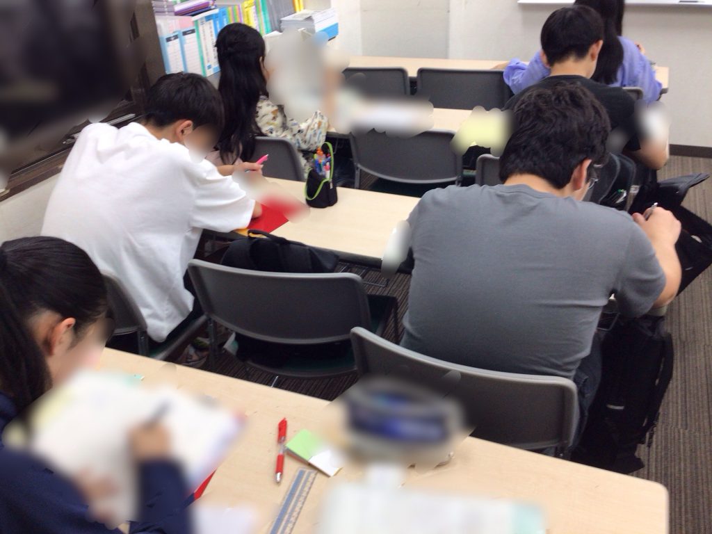 定期テスト期間の中野校の様子