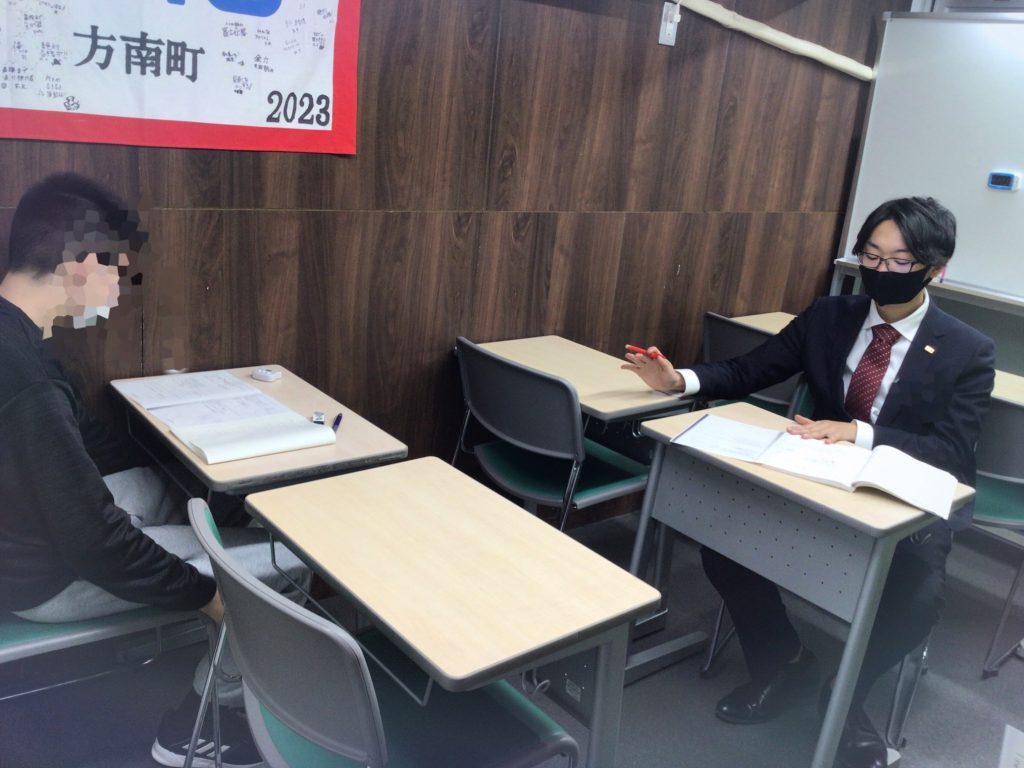 崩せない壁だと気が付いたら、よじ登る手段を考えます。