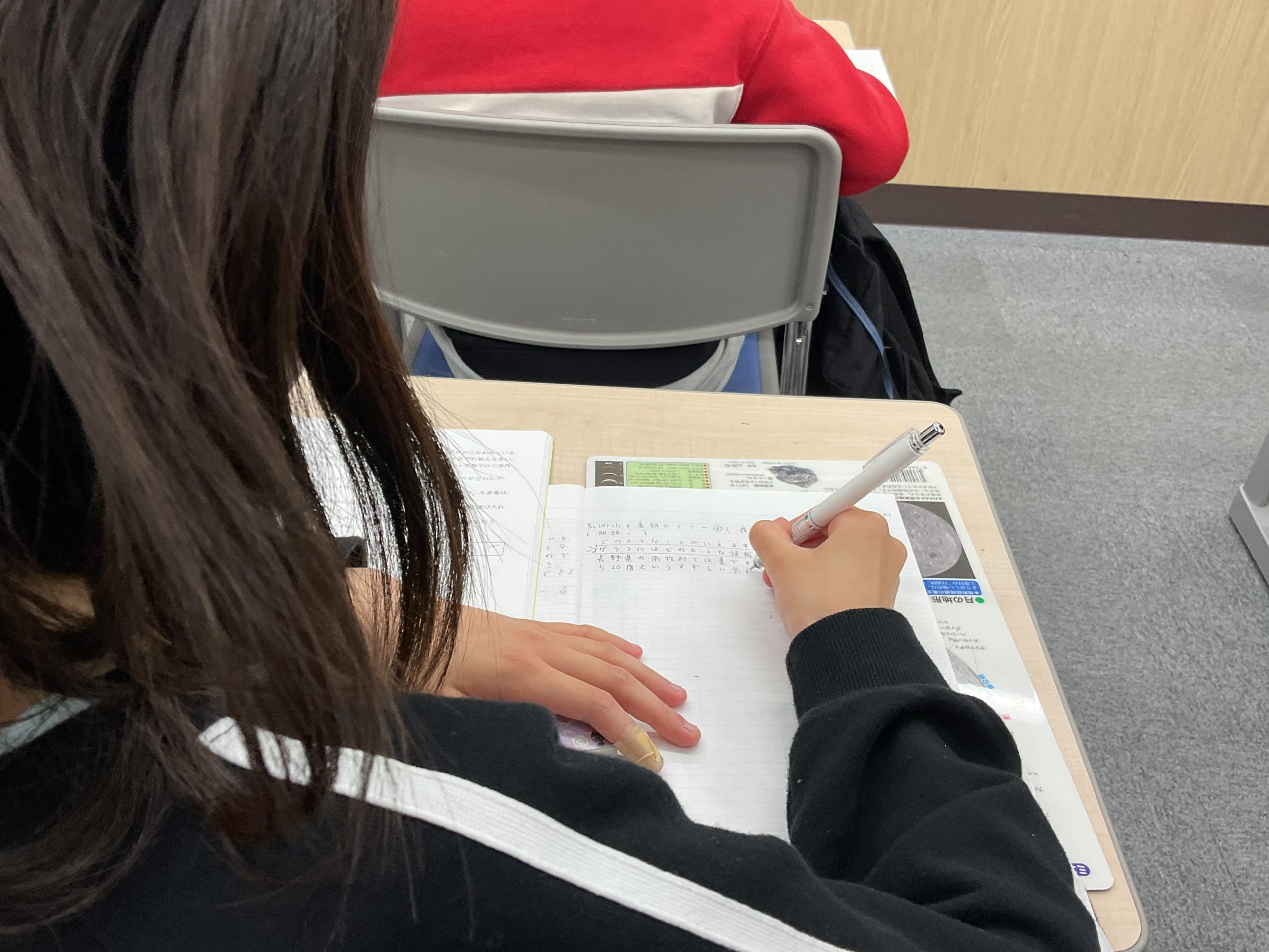 【小学部】春期セミナーで新小６を鍛えに鍛えていきます！