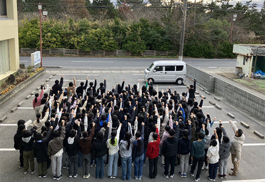 元旦早朝のサンライズオーツカ会場